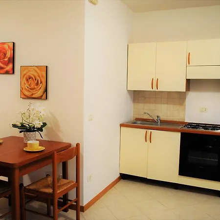 Del Borgo * Garda (Verona)