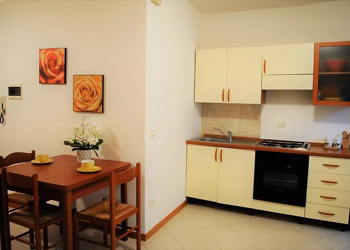 Del Borgo * Garda (Verona)