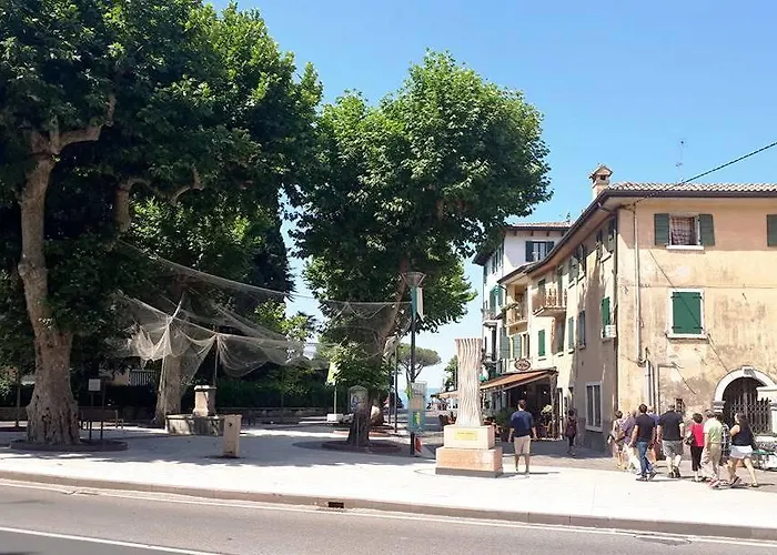 Del Borgo Garda (Verona)