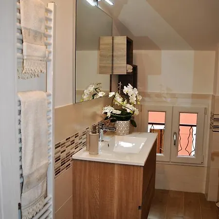 Del Borgo דירה *